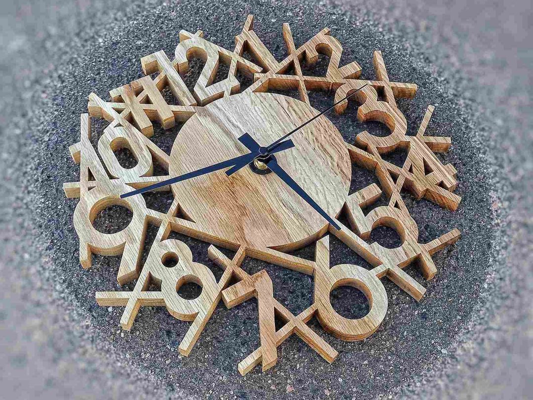 Wall Clocks Decorative Oak Wood Large 35 cm Unique Silent Non-ticking Home Decor - 时钟/闹钟 - 木头 卡其色