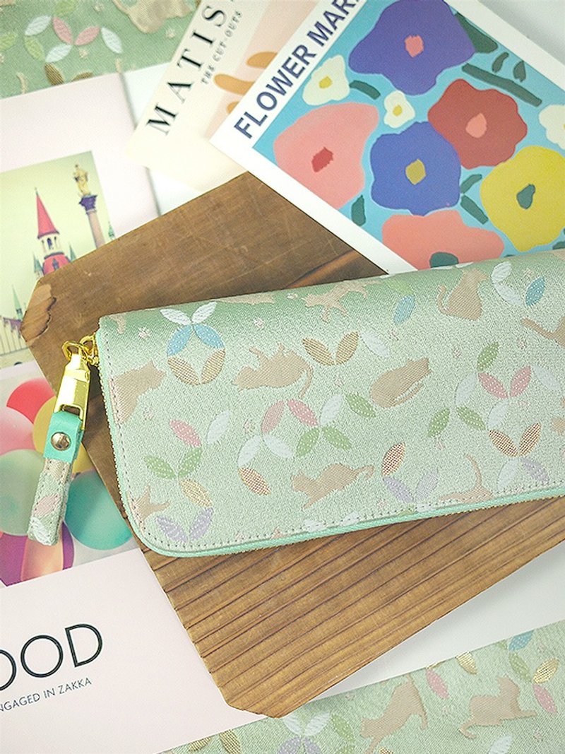 【开运钱包】西阵织金襴。七宝猫。绿。布长夹/钱包/皮夹 - 皮夹/钱包 - 丝．绢 绿色