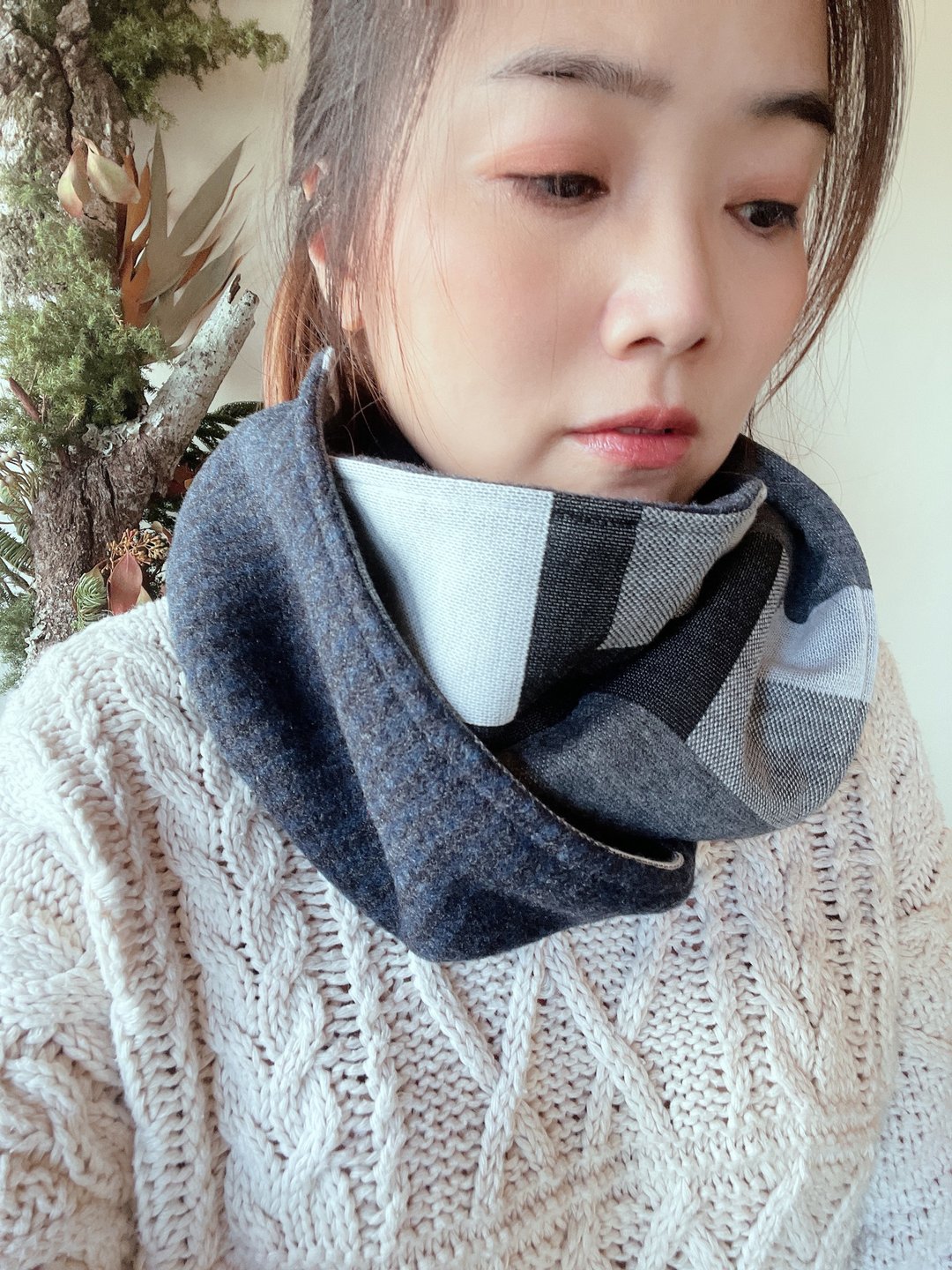 灰黑大格子蓝条纹  刷毛围脖 围巾 - 围巾/披肩 - 棉 灰色