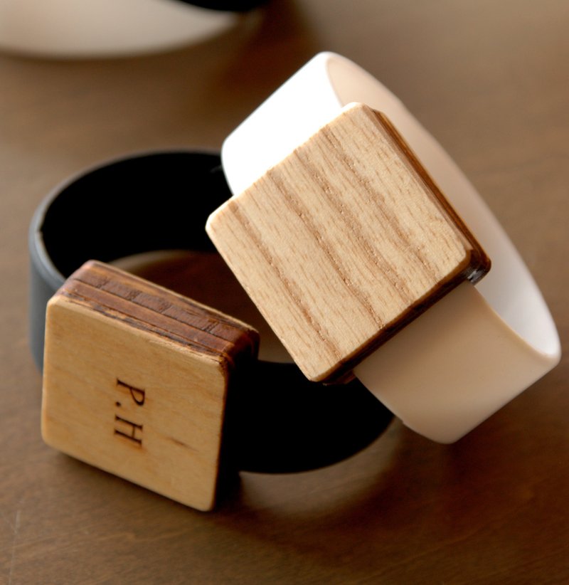 Speeding 捷运手环 / 悠游卡 - 手链/手环 - 木头 卡其色