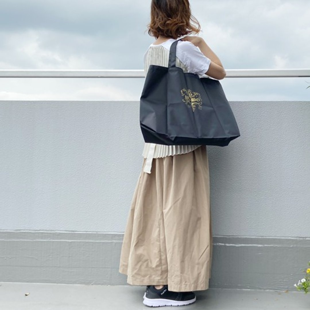 Compact and large capacity eco bag black - 手提包/手提袋 - 其他人造纤维 黑色