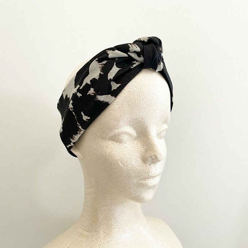 Can be used as a turban or a scarf Various ways to use Linen cotton Neck cooler Hair band Comes with 2 ice packs - 发饰 - 棉．麻 黑色