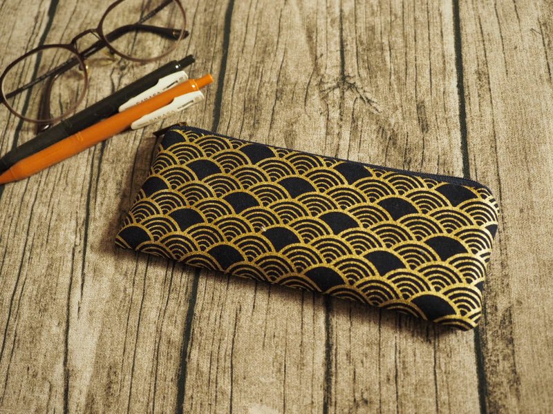 英国制作 海军蓝和风金色海波浪 笔袋 眼镜袋 餐具袋 - 铅笔盒/笔袋 - 棉．麻 蓝色