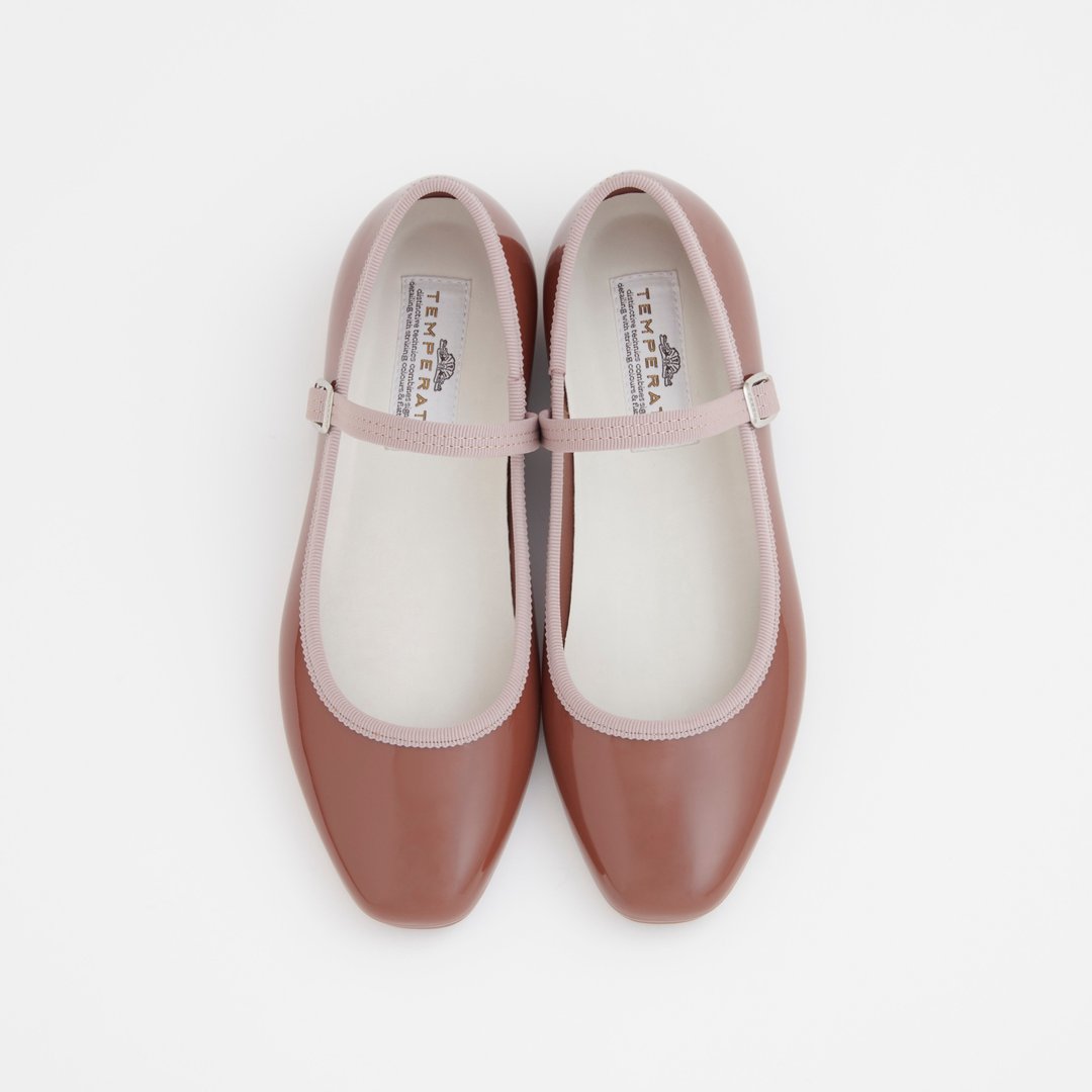 MARTA (CARAMEL / BEIGE) PVC SQUARE TOE FLATS / RAIN SHOES Square toe pumps - 雨鞋/雨靴 - 防水材质 橘色