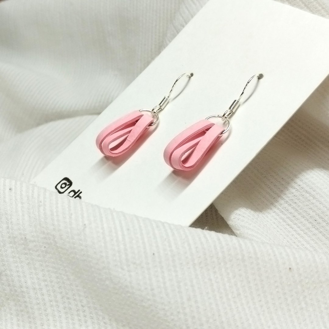 衍纸 卷纸 纸工艺 纸珠宝 手作饰品--缠绕/粉色 paper earring - 耳环/耳夹 - 纸 粉红色