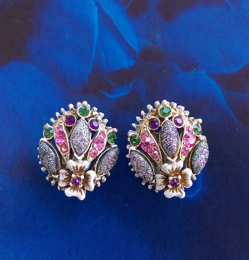 Vintage Jewelry 西洋古董饰品 FLORENZA 白珐琅彩钻 夹式耳环 - 耳环/耳夹 - 其他金属 金色
