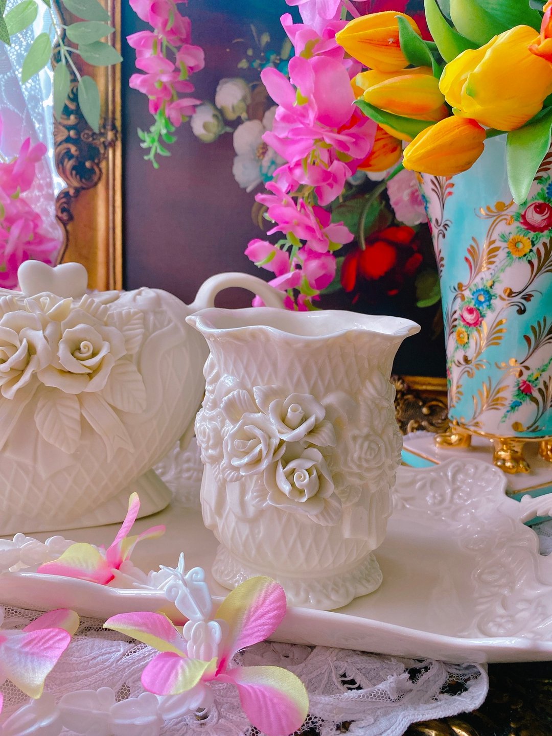 1950年代 手工捏花浮雕玫瑰古董花瓶 花器 储物罐 库存品 - 花瓶/陶器 - 瓷 白色
