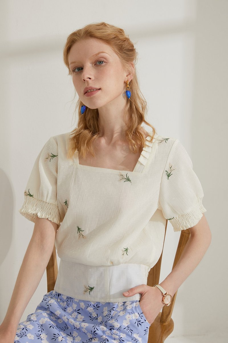 压折方领短版泡泡袖上衣|米色|有里衬 - 女装上衣 - 聚酯纤维 白色