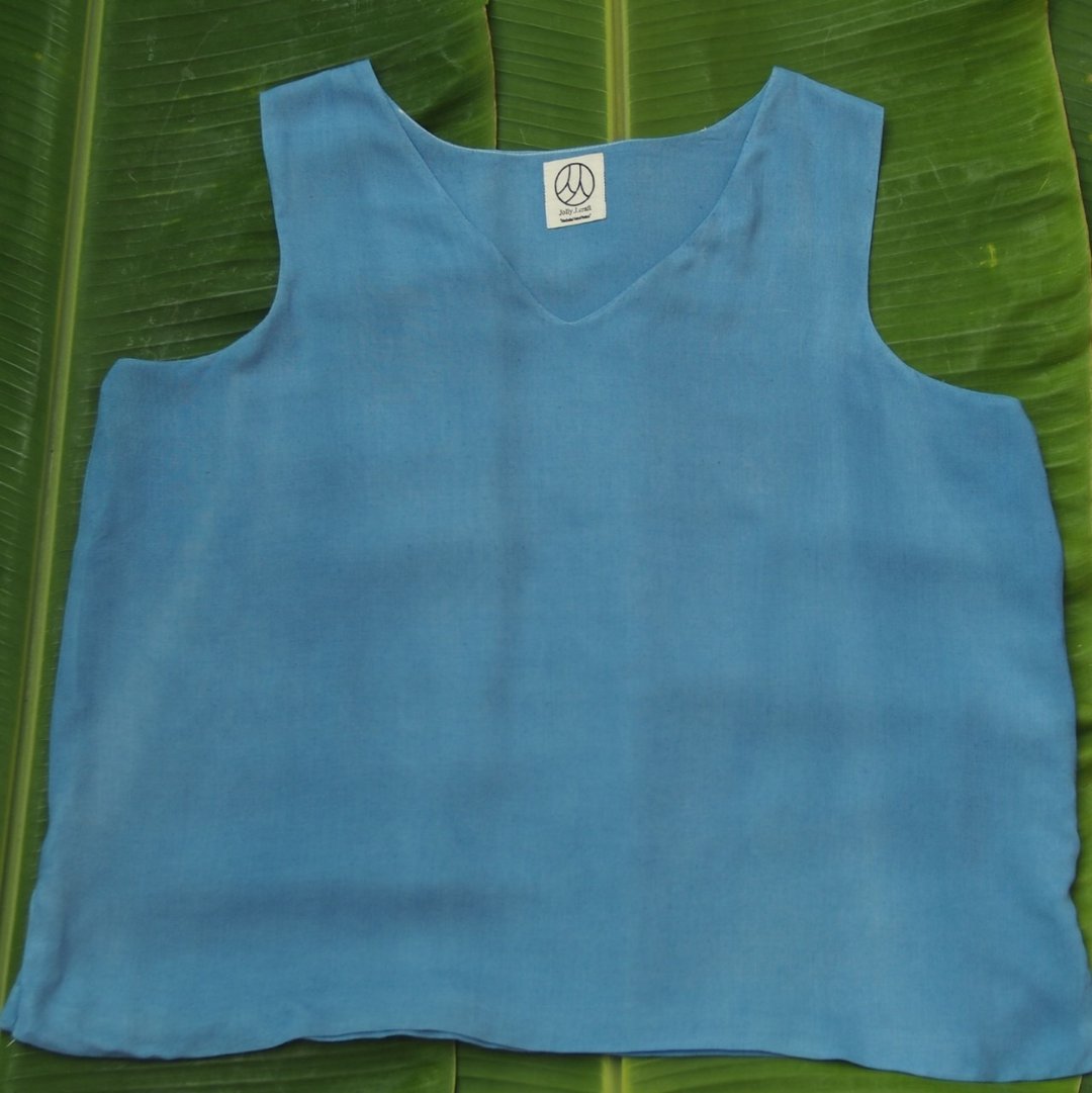 Indigo Dye Sleeveless Shirt - 女装上衣 - 其他材质 蓝色