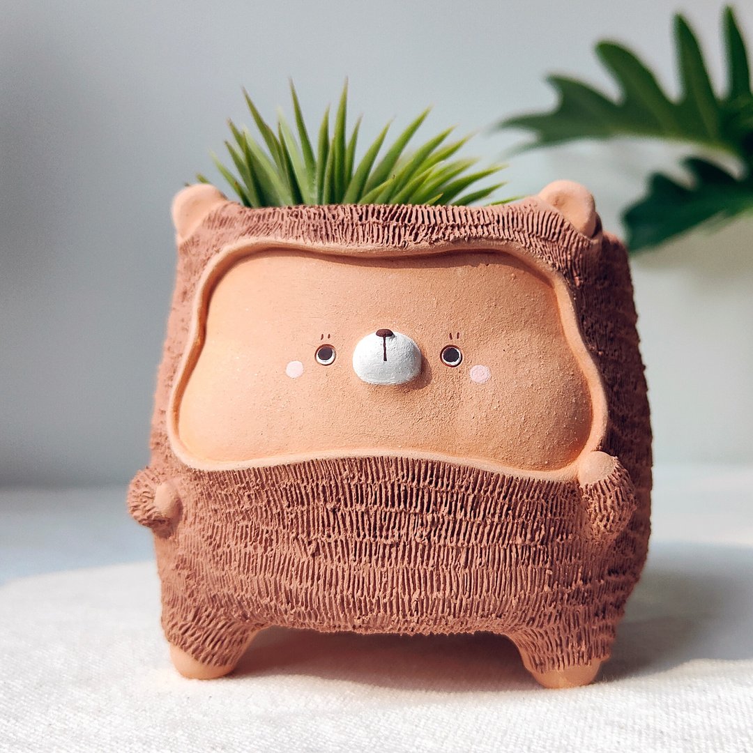 Light brown furry bear planter. Handmade terracotta 花 - 花瓶/陶器 - 陶 