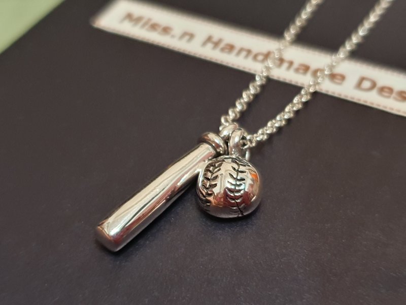 Nina 专属订单-棒球/半面立体/+球棒 - 项链 - 其他金属 银色