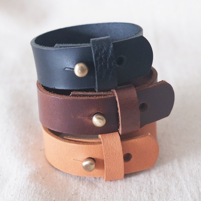 Leather Bracelet / Leather Wristband - 手链/手环 - 真皮 咖啡色