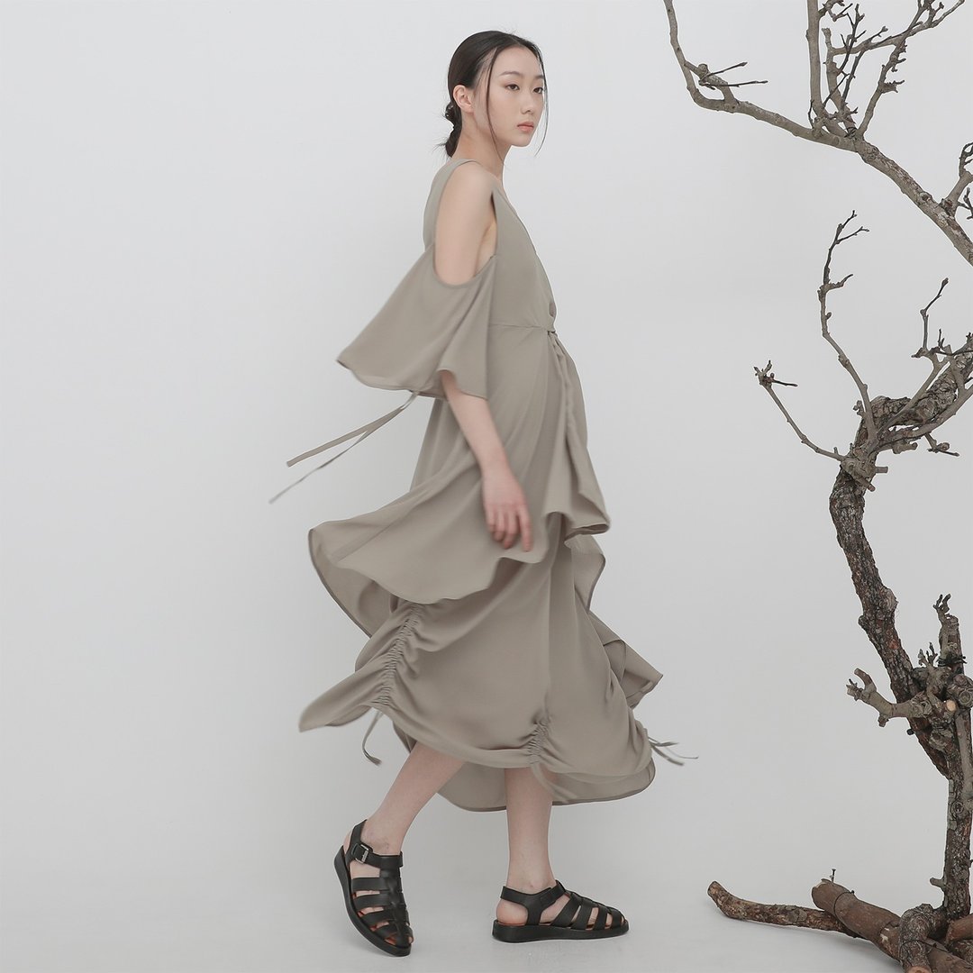 台北时装周限定款/Hu_和・扭结抽皱长上衣_23SF003_绿 - 女装上衣 - 聚酯纤维 绿色