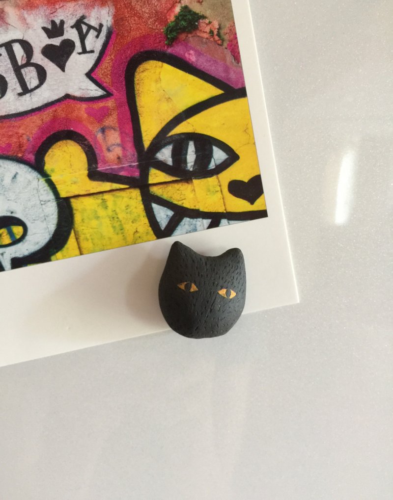 待在冰箱上的黑猫(磁铁) - 冰箱贴/磁贴 - 陶 黑色