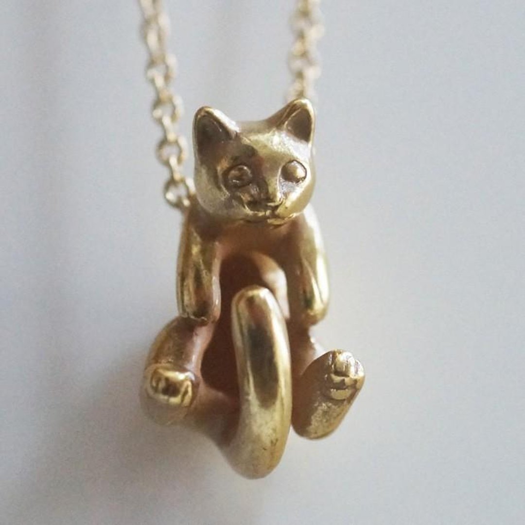 Guri and Latu Cat Pendant Latu Antique Gold - 项链 - 其他金属 金色