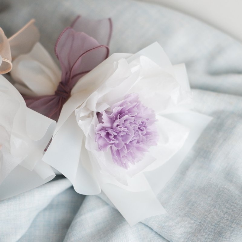 未完待续 | 限量!单枝不凋康乃馨花束 永生花 母亲节 紫色款-预购 - 干燥花/捧花 - 植物．花 紫色