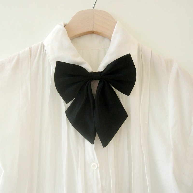 Black big ribbon tie,Black big ribbon neck tie for woman,wedding,Ribbon necktie - 领结/领巾 - 其他材质 黑色