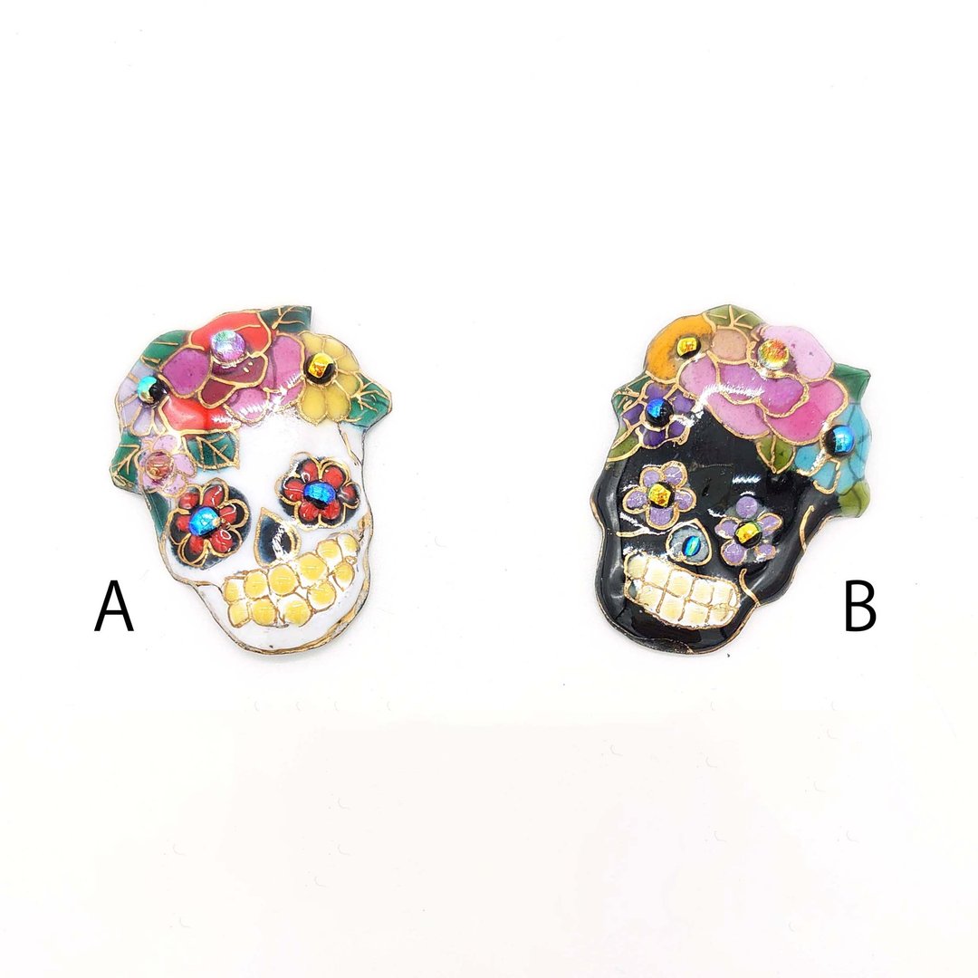 骷髅头七宝烧徽章 A B - 徽章/别针 - 其他金属 白色