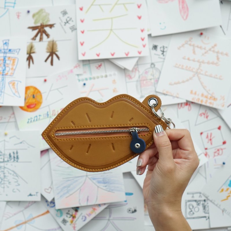 Mouth  keyring purse brown color - 皮夹/钱包 - 人造皮革 咖啡色