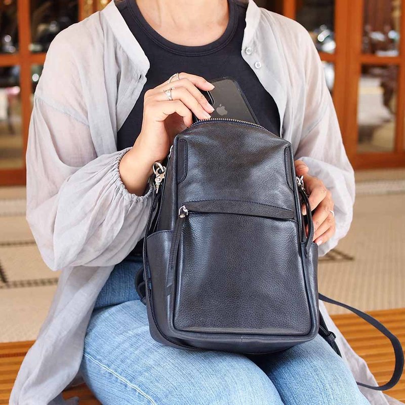 日本轻旅职人手工牛皮肩背/后背两用包 Made by Baggy Port Japan - 后背包/双肩包 - 真皮 