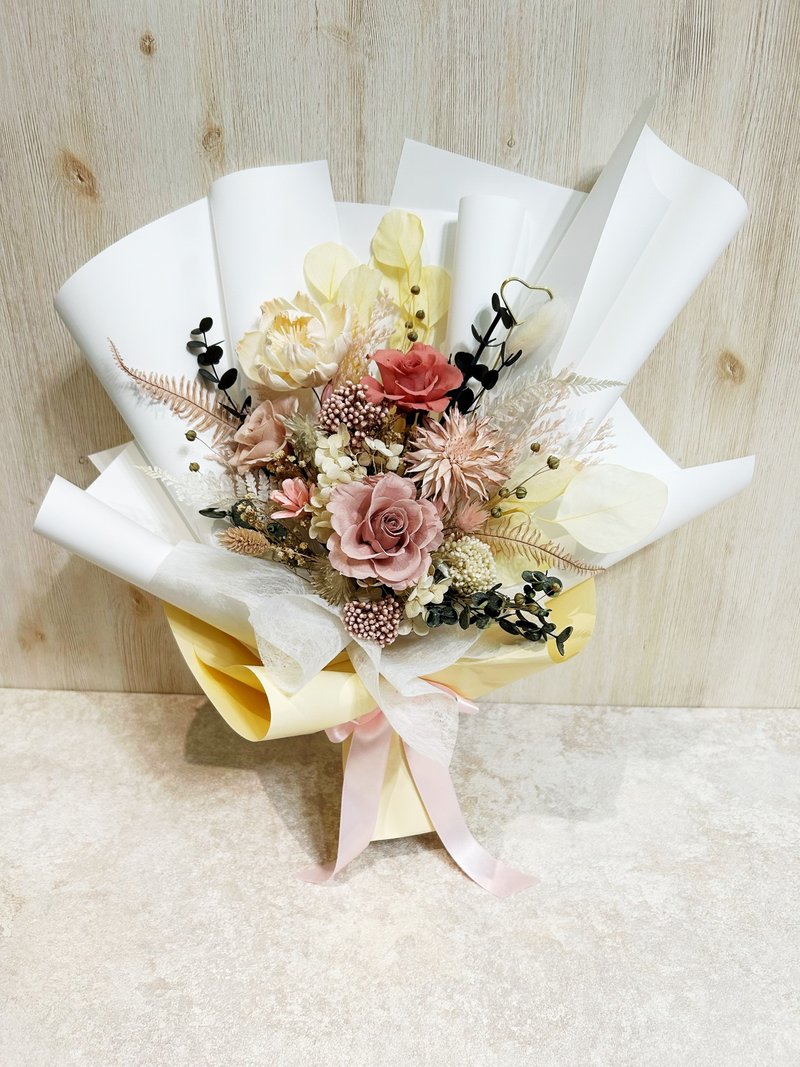 *雪烟* 永生花束 韩式花束 情人节花束 七夕花束 毕业花束 干燥花 - 干燥花/捧花 - 植物．花 白色