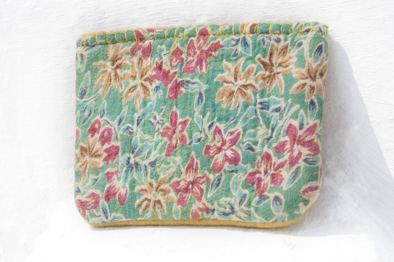 悠游卡套 钞票夹羊毛毡手机袋 识别证包 化妆包 收纳包 羊毛毡小物袋/羊毛毡收纳袋/零钱包/悠游卡套/羊毛毡钱包-英国花 - 化妆包/杂物包 - 羊毛 多色