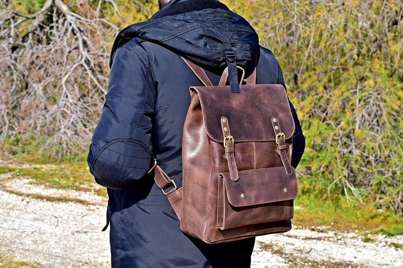 Waxed Brown Leather Backpack Laptop Backpack Leather Gift Full Grain Leather - 后背包/双肩包 - 真皮 咖啡色
