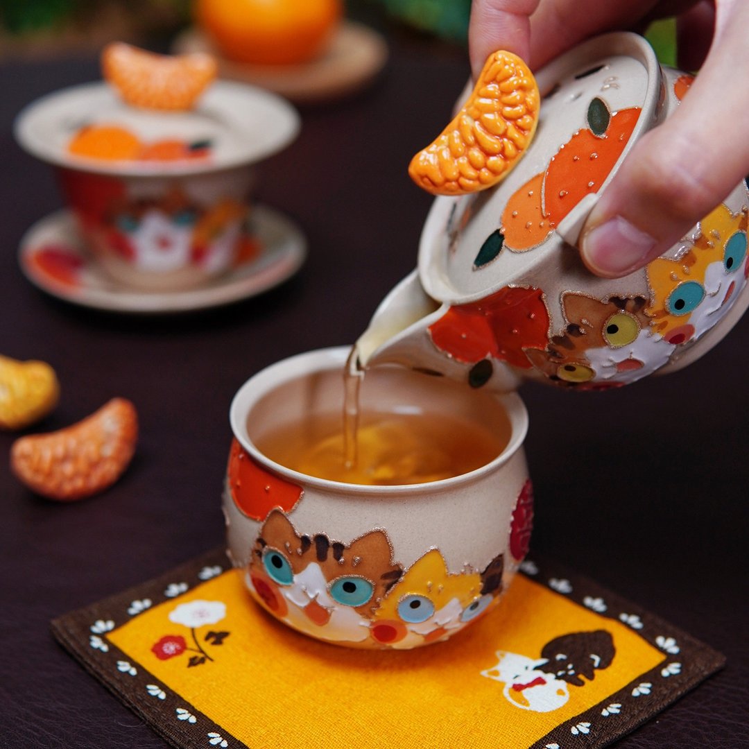 喜樂貓手繪陶瓷茶具組 / 手抓茶壺主人杯套裝 / 創意新年禮物 - 茶具/茶杯 - 瓷 多色