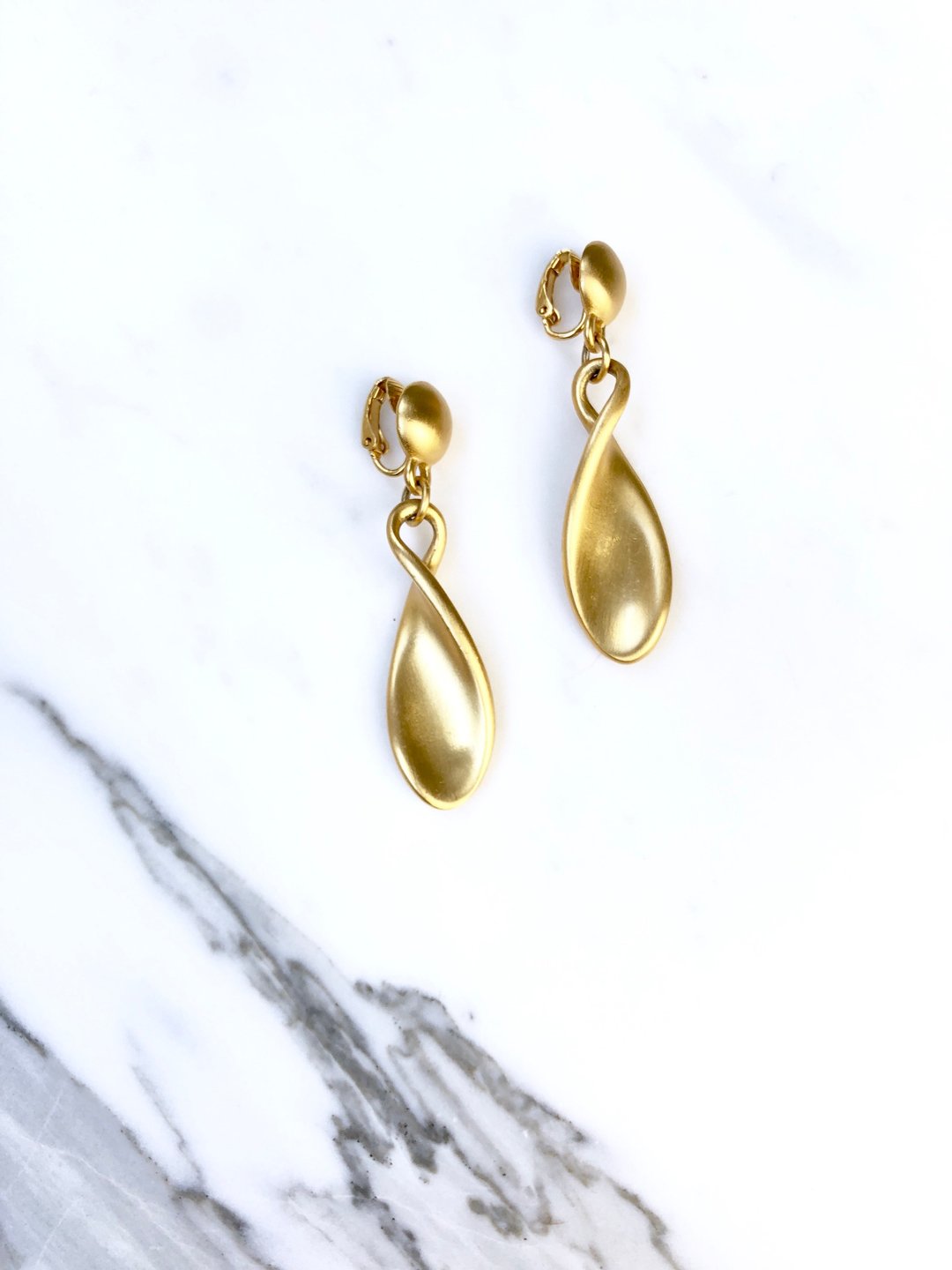 Vintage Ralph Lauren Gold Drop Earrings - 耳环/耳夹 - 贵金属 金色