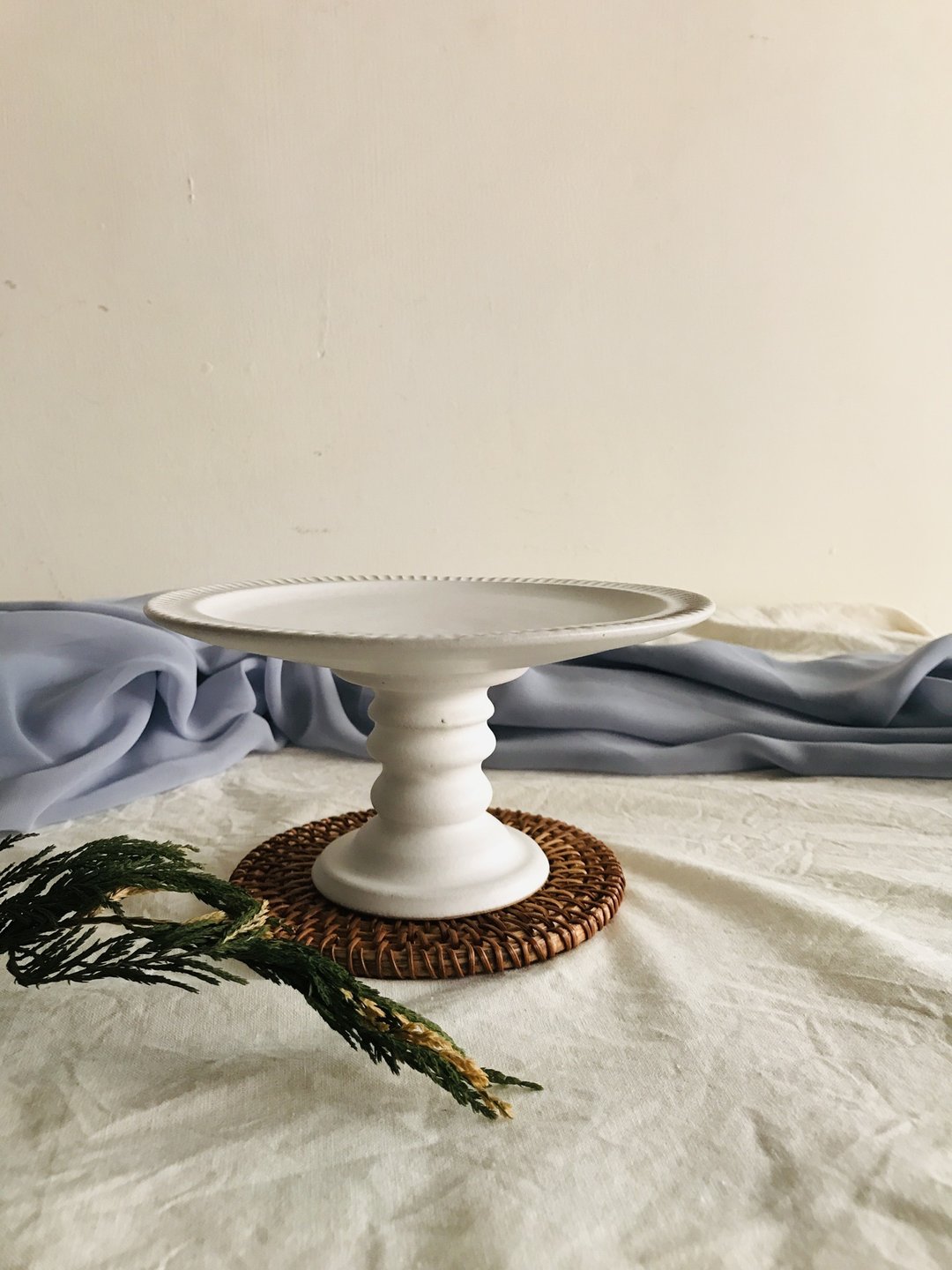 Déjà vu Ceramics 白色陶制高脚盘 - 摆饰 - 陶 白色