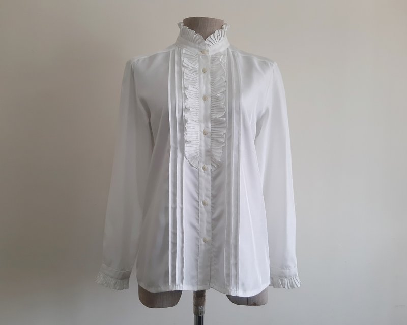 XS 复古白色荷叶领衬衫 女款长袖打褶上衣 可爱衬衫 - 女装上衣 - 聚酯纤维 白色