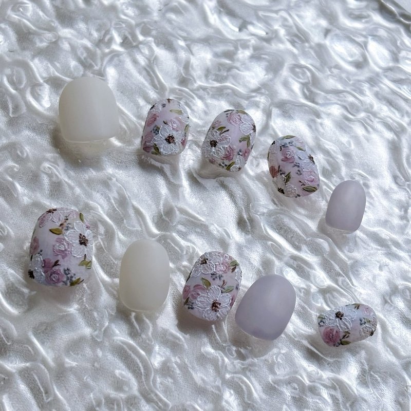 油画感花卉甲片 /穿戴甲/订制美甲贴片 NA90 - 指甲油/指甲贴 - 其他材质 白色