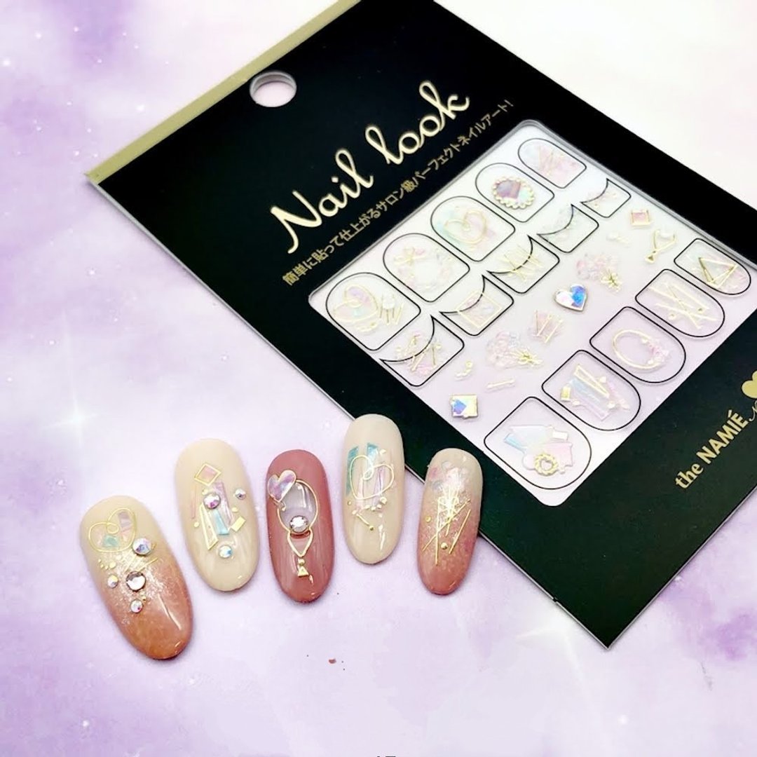 【 DIY 美甲】Nail Look 美甲装饰艺术贴纸 珠光花朵 - 指甲油/指甲贴 - 纸 金色