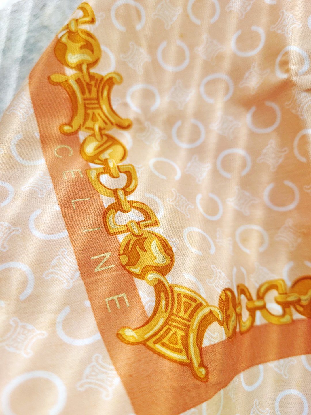 全新 未使用 CELINE 金环链条老花 手巾方巾 手帕 绑包带围巾丝巾 - 其他 - 棉 白色