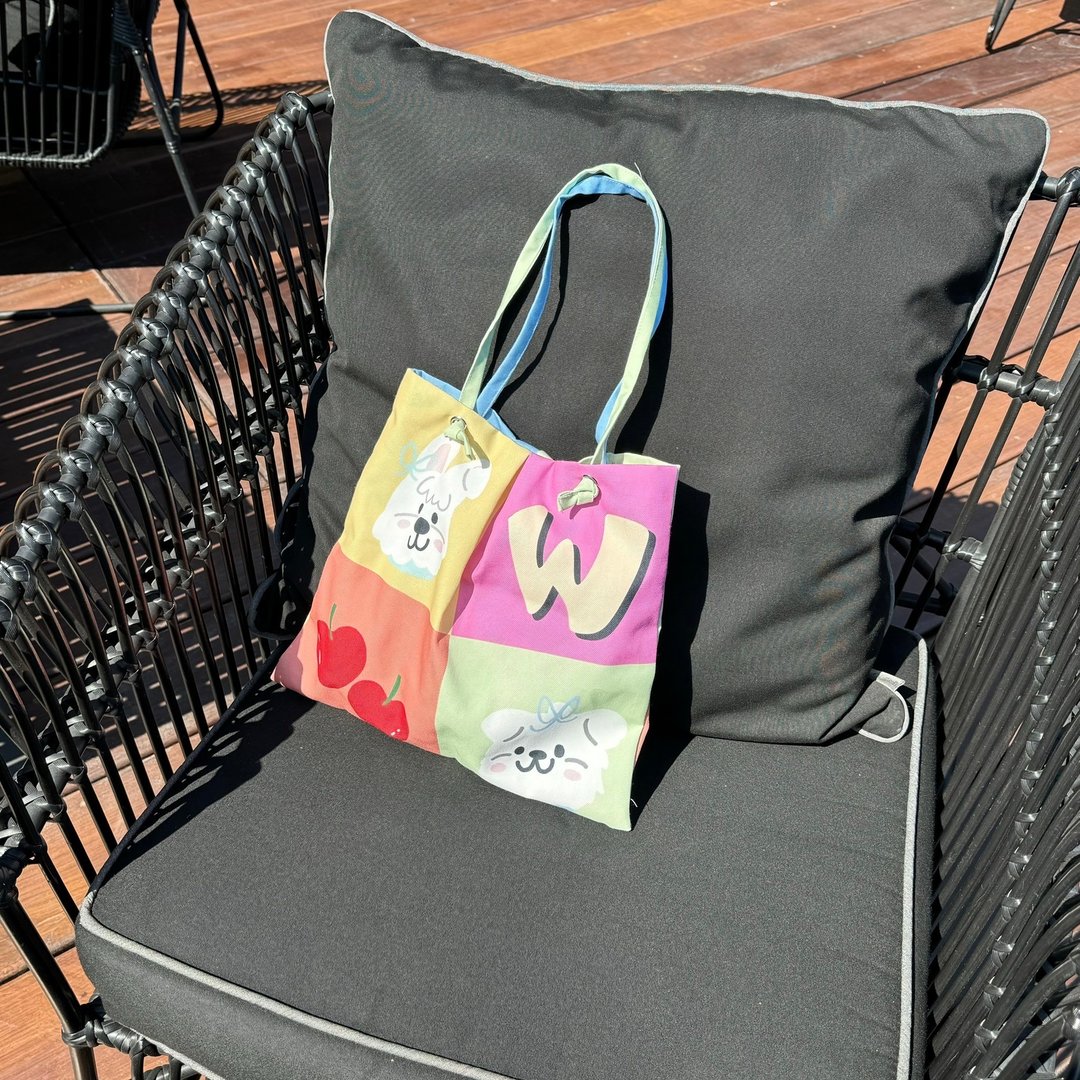 Wyllabrand Puff Pastry Bag 帆布包 - 宠物好友色 - 手提包/手提袋 - 其他材质 多色