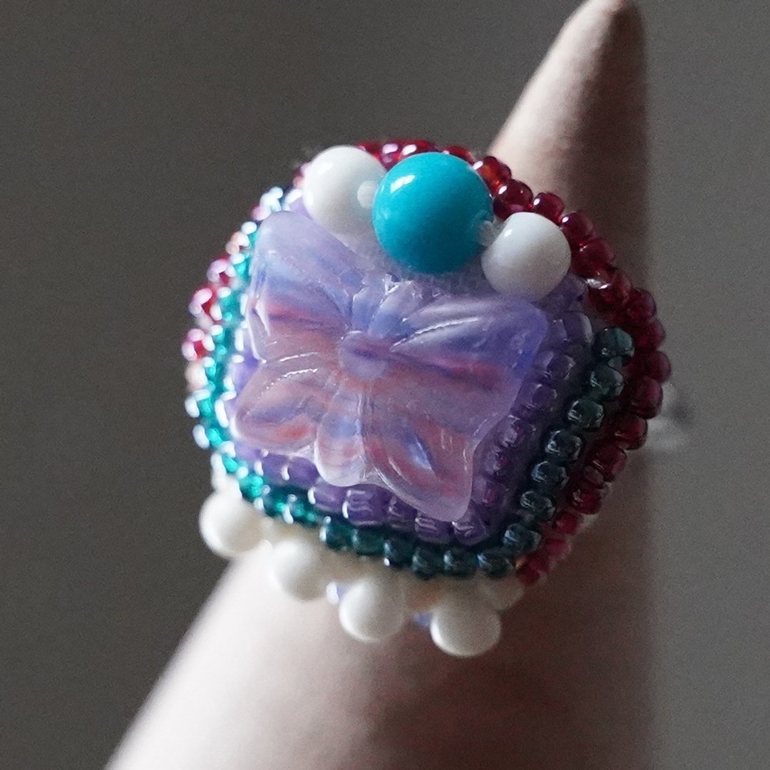 Talking ring 126 free size bead embroidery ring butterfly ring - 戒指 - 塑料 紫色