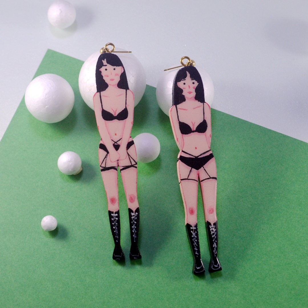PoleDancers 钢管舞女郎 少女人型长款耳饰  手绘木制 - 耳环/耳夹 - 木头 黑色