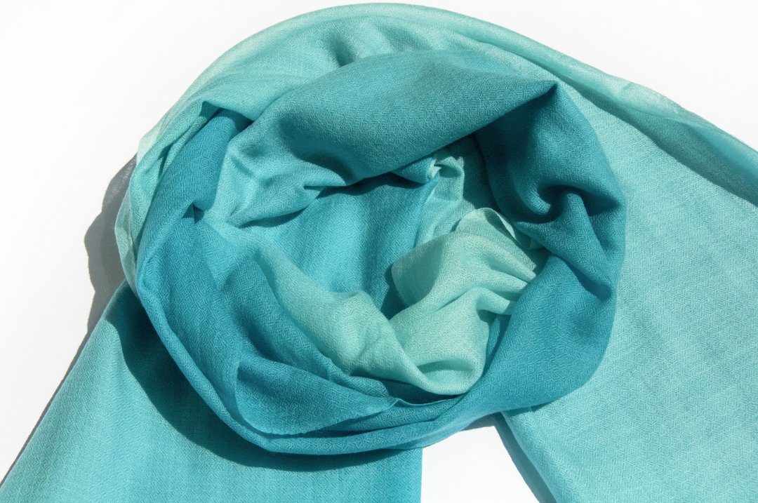 喀什米尔Cashmere/羊绒围巾/纯羊毛围巾披巾/戒指绒披肩-蓝色渐层 - 围巾/披肩 - 羊毛 多色