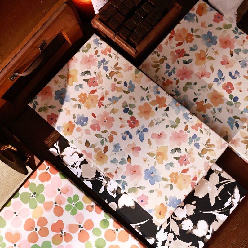 壹洱文创第14期新品【碎花本】手账记事本空白风琴本300g内页15折 - 笔记本/手帐 - 纸 白色