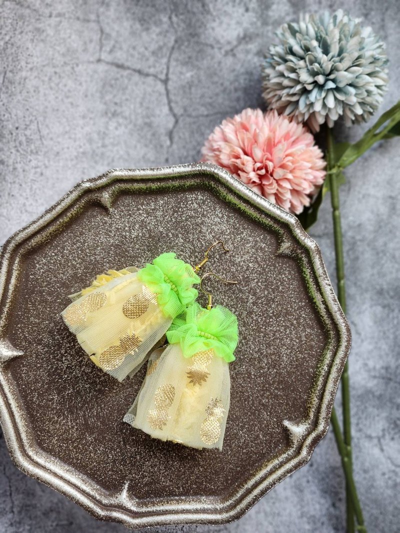 日本纱线　流苏耳环 - 耳环/耳夹 - 其他人造纤维 黄色