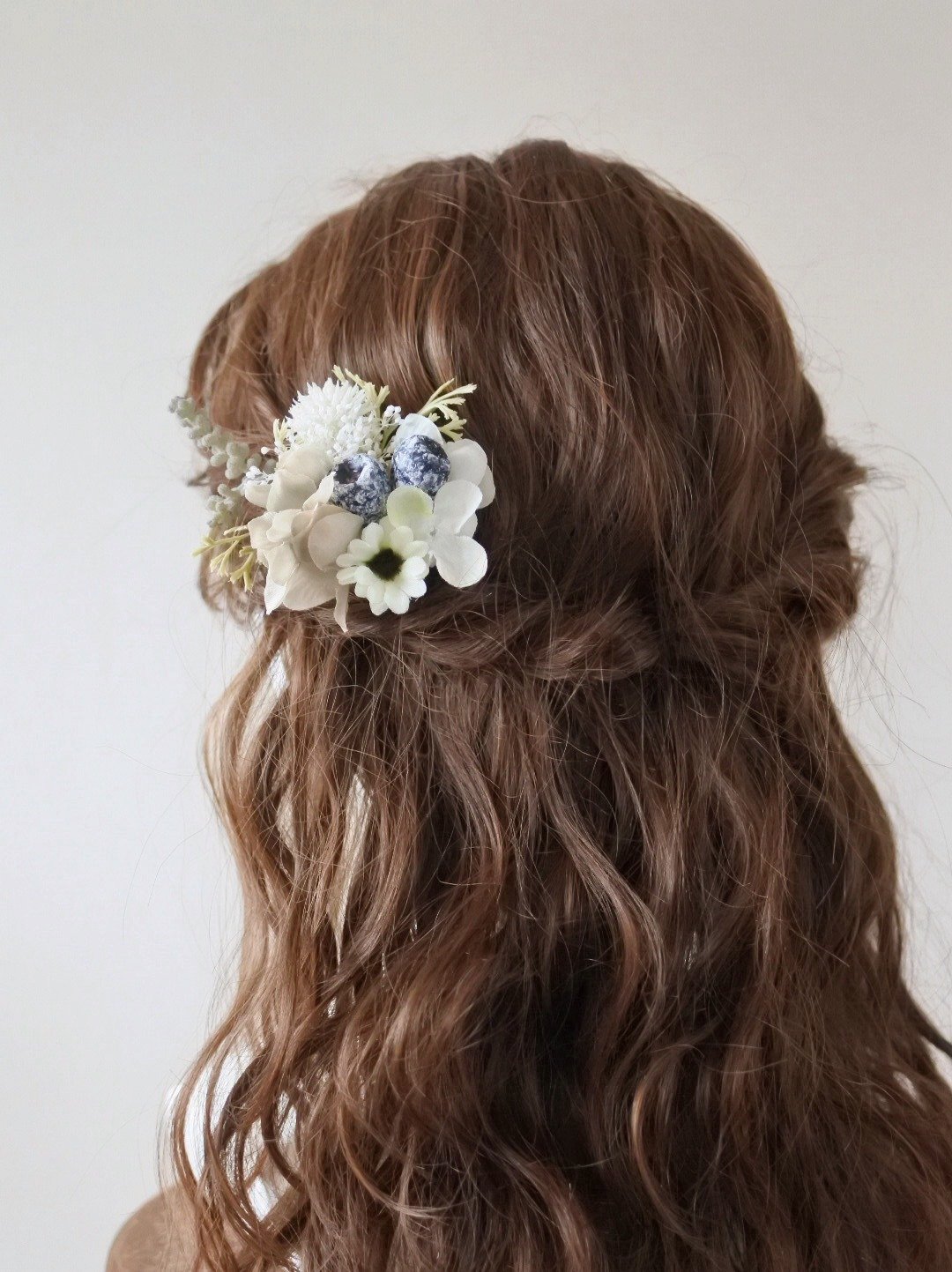 Petit Bouquet Headdress ・ Mini Daisy x Eucalyptus Fruit x White Thistle x Gypsophila x Hydrangea - 发饰 - 植物．花 白色