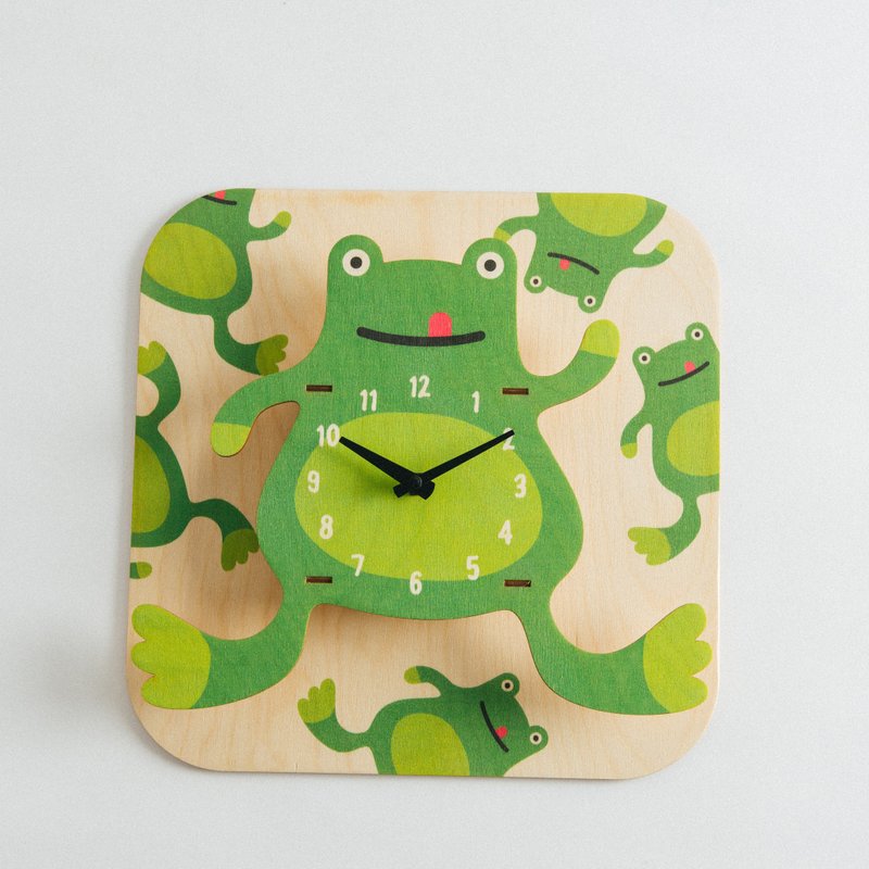 modern moose-3D挂钟、摆钟-青蛙图样 时钟 - 时钟/闹钟 - 木头 绿色