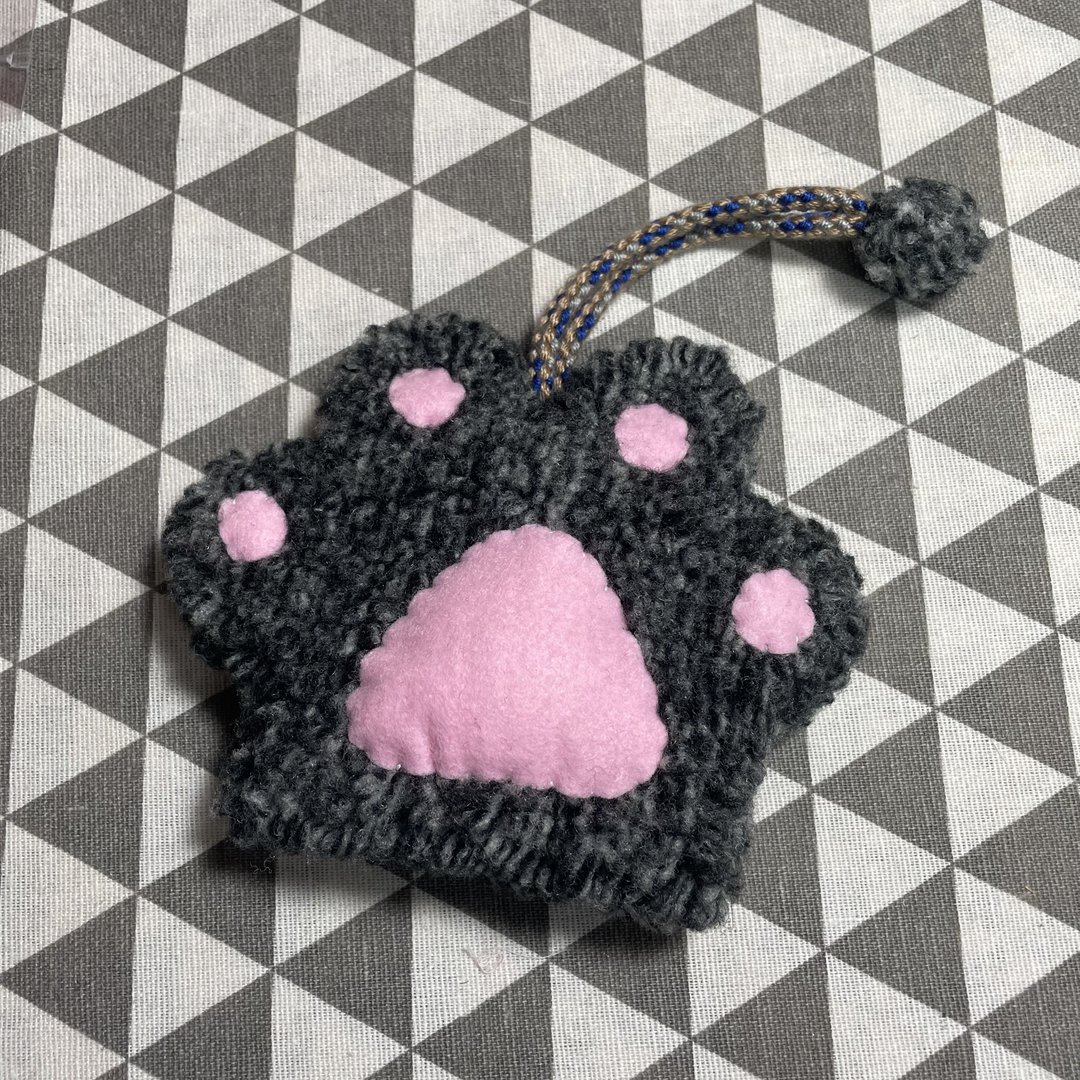 RABBIT LULU  猫掌 钥匙包  肉球  猫咪 鲜奶油深灰色 - 钥匙链/钥匙包 - 棉 灰色