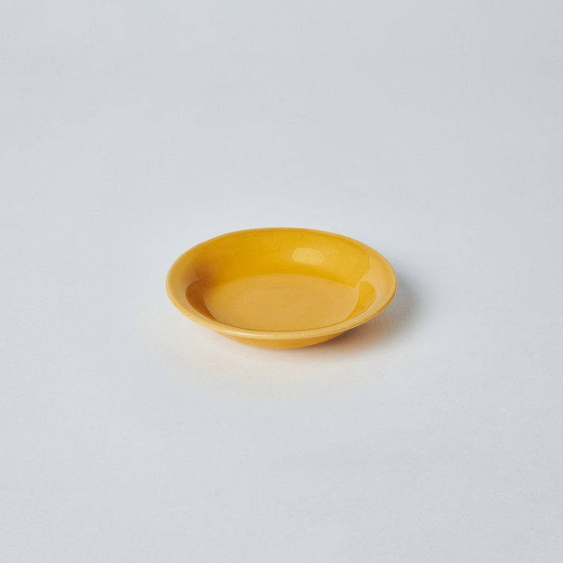 KOGA 许家陶器品 陶质圆形酱碟 (窑黄) - 浅碟/小碟子 - 陶 橘色