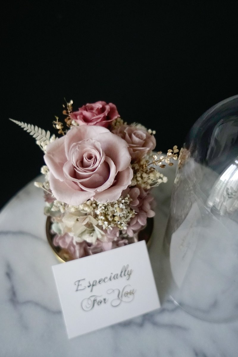 毕业花礼毕业花礼生日花礼莫兰迪色系玫瑰/绣球永生花/不凋 - 干燥花/捧花 - 植物．花 粉红色