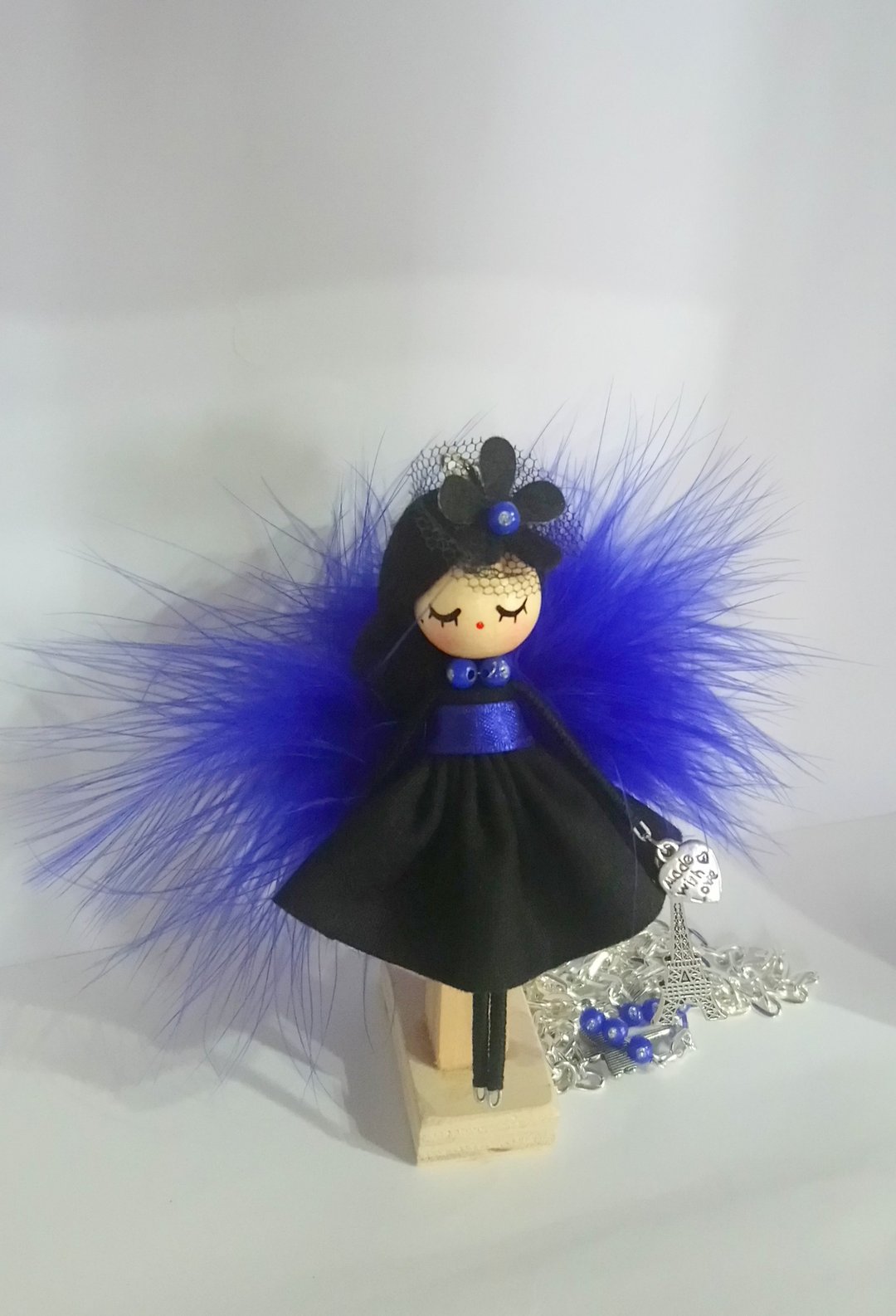 Doll necklace París - 项链 - 木头 蓝色