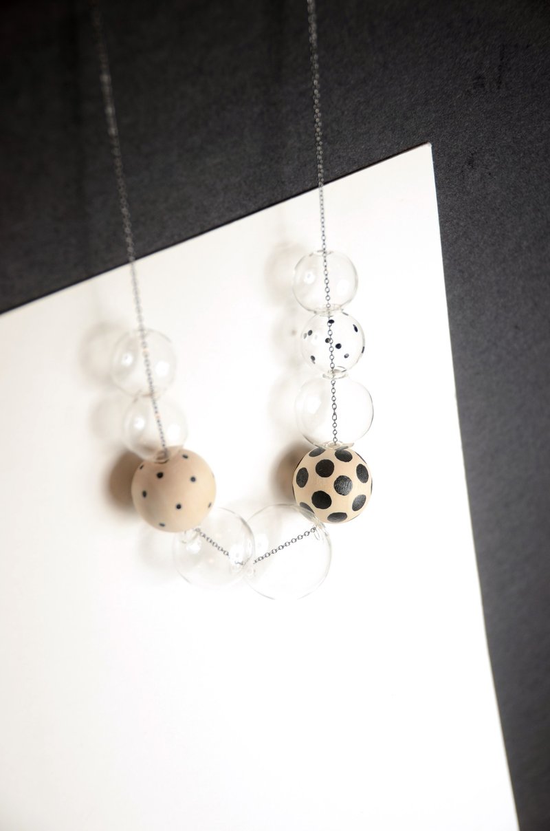 GIOIA BLACK - [黑金系列] 玻璃球 手绘木珠 颈链 - 颈链 - 玻璃 黑色