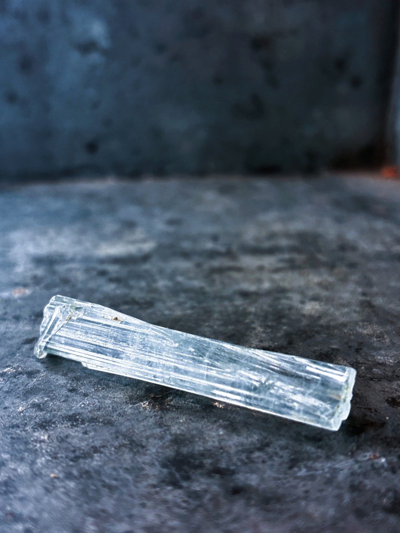 巴基斯坦 海蓝宝柱 原矿原石 喉轮 - 摆饰 - 宝石 