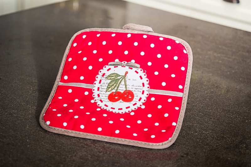 法式樱桃系列隔热锅垫 - 餐垫/桌巾 - 棉．麻 红色