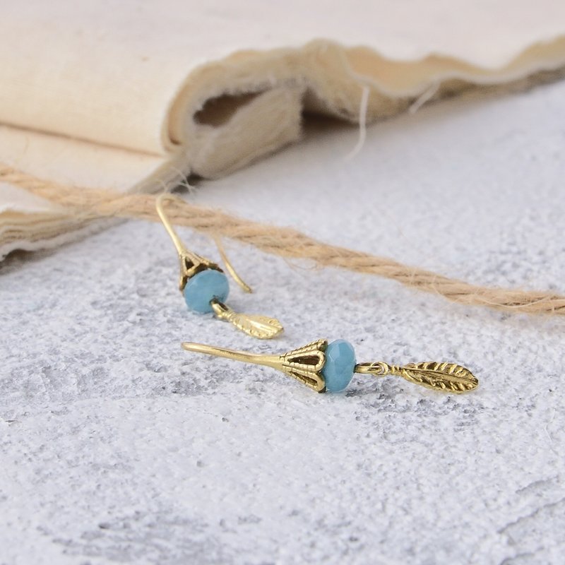 手工天然石黄铜耳环 海蓝宝 - 耳环/耳夹 - 其他金属 蓝色